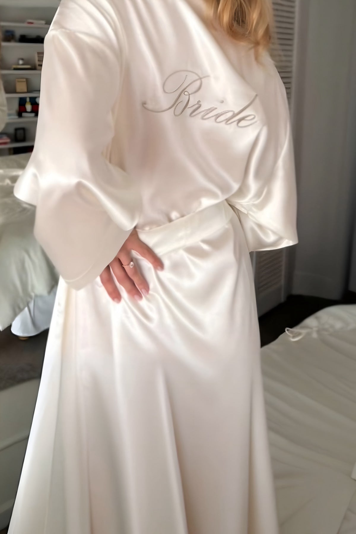 Bride Nakışlı Sade Uzun Gelin Sabahlığı
